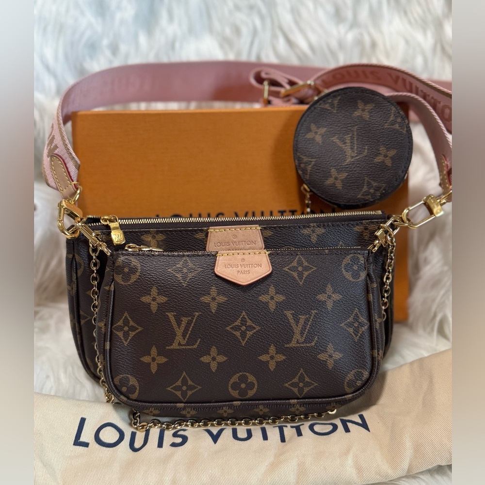 Louis Vuitton Multipochette